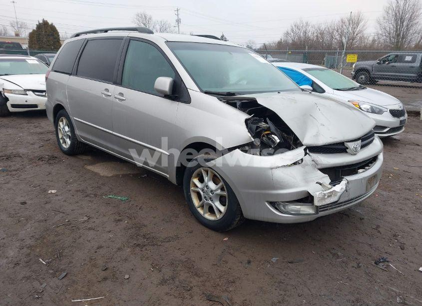2005 Toyota Sienna XLE (VIN 5TDZA22C25S325115) main photo