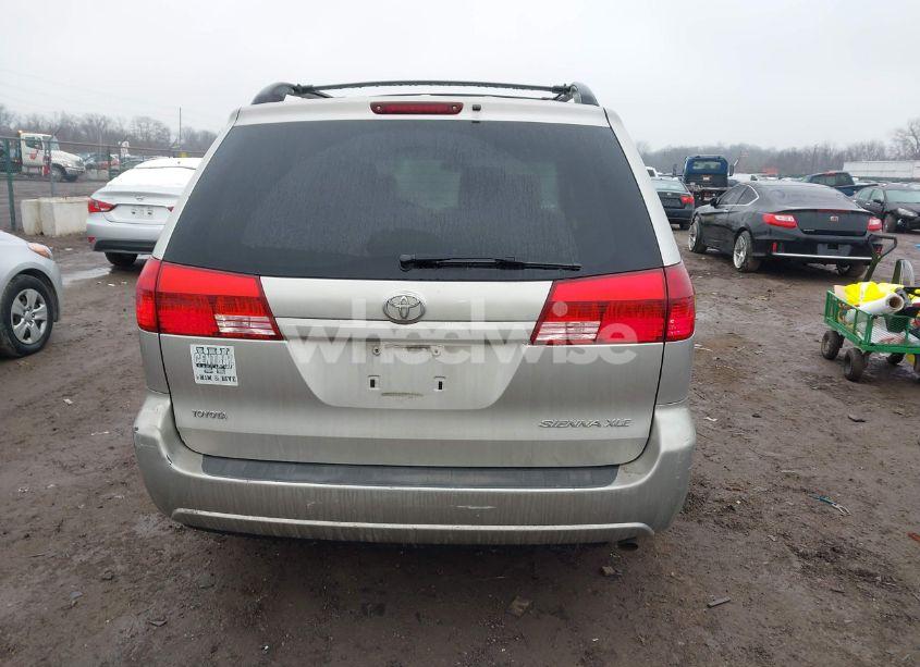 Photo 16 of 2005 Toyota Sienna XLE (VIN 5TDZA22C25S325115)