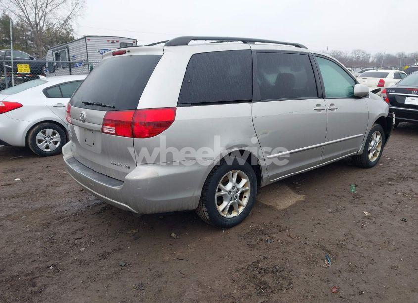 Photo 4 of 2005 Toyota Sienna XLE (VIN 5TDZA22C25S325115)