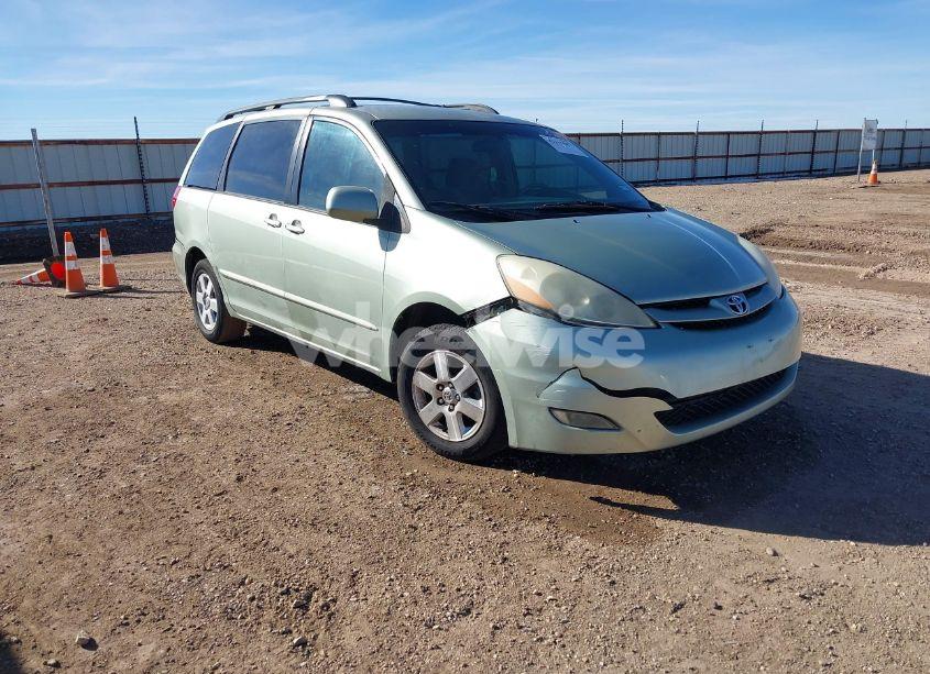 2006 Toyota Sienna XLE (VIN 5TDZA22C26S391682) main photo