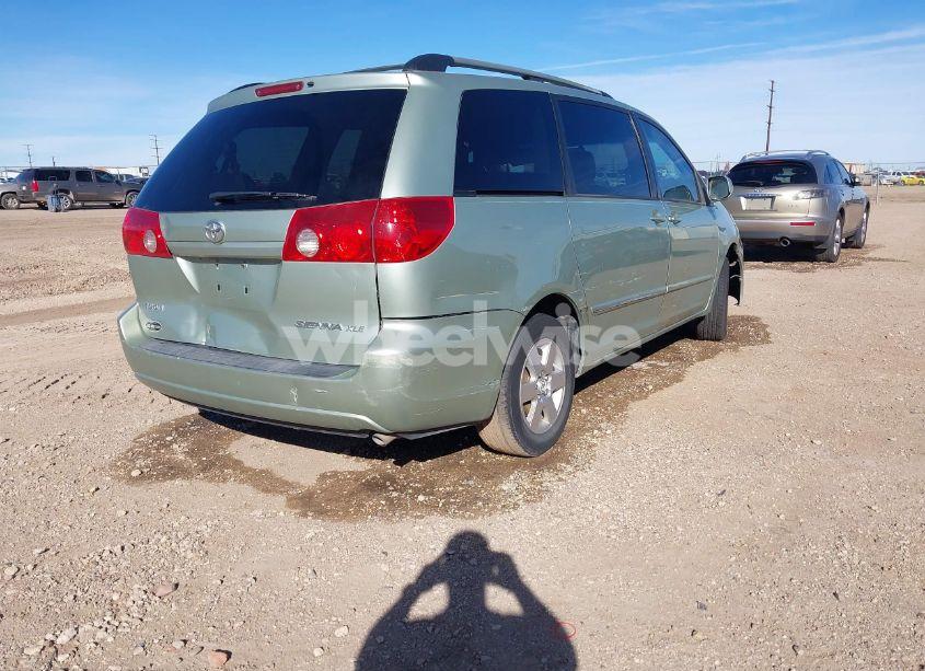 Photo 4 of 2006 Toyota Sienna XLE (VIN 5TDZA22C26S391682)