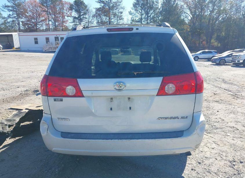 Photo 16 of 2006 Toyota Sienna XLE (VIN 5TDZA22C26S440587)