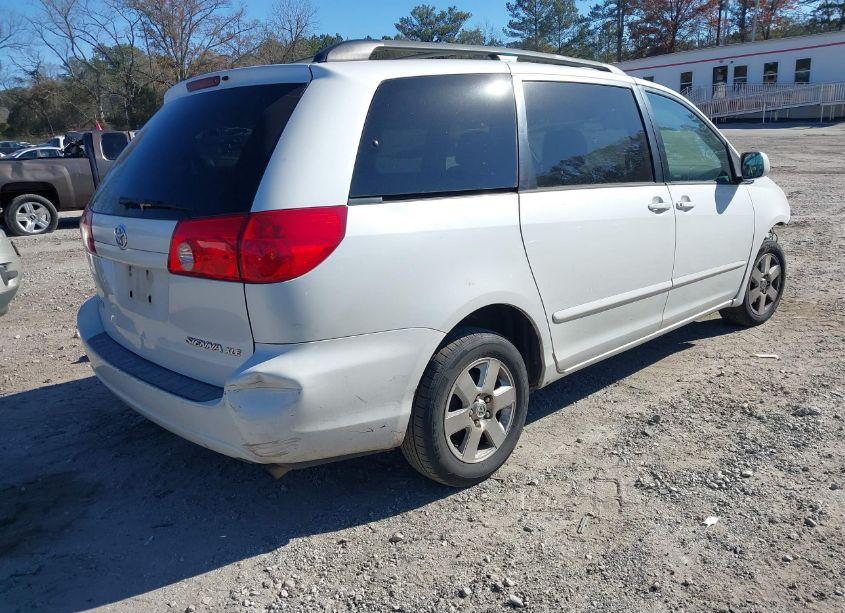 Photo 4 of 2006 Toyota Sienna XLE (VIN 5TDZA22C26S440587)
