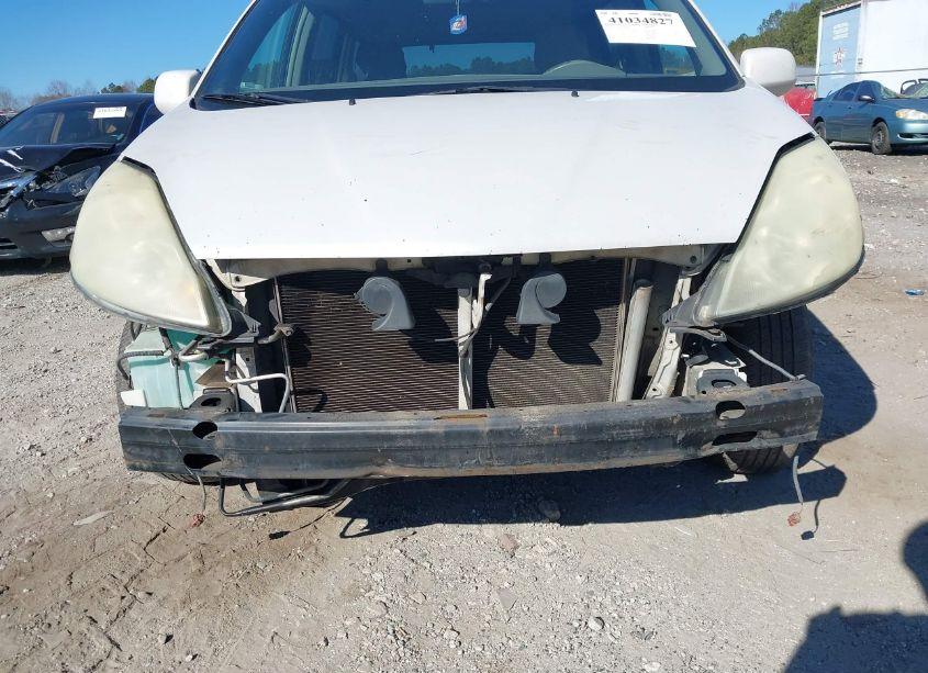 Photo 6 of 2006 Toyota Sienna XLE (VIN 5TDZA22C26S440587)