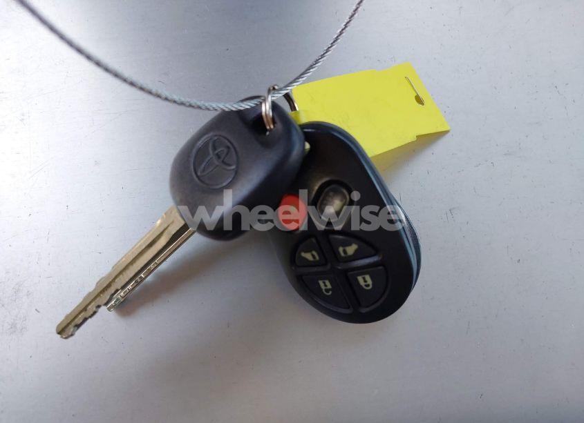 Photo 11 of 2006 Toyota Sienna XLE LIMITED (VIN 5TDZA22C26S485769)