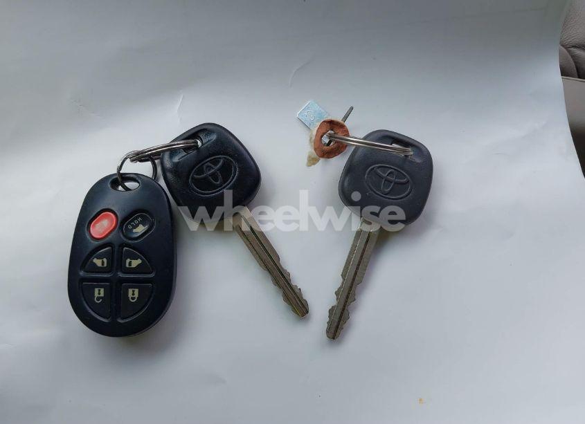 Photo 11 of 2006 Toyota Sienna XLE (VIN 5TDZA22C26S514915)