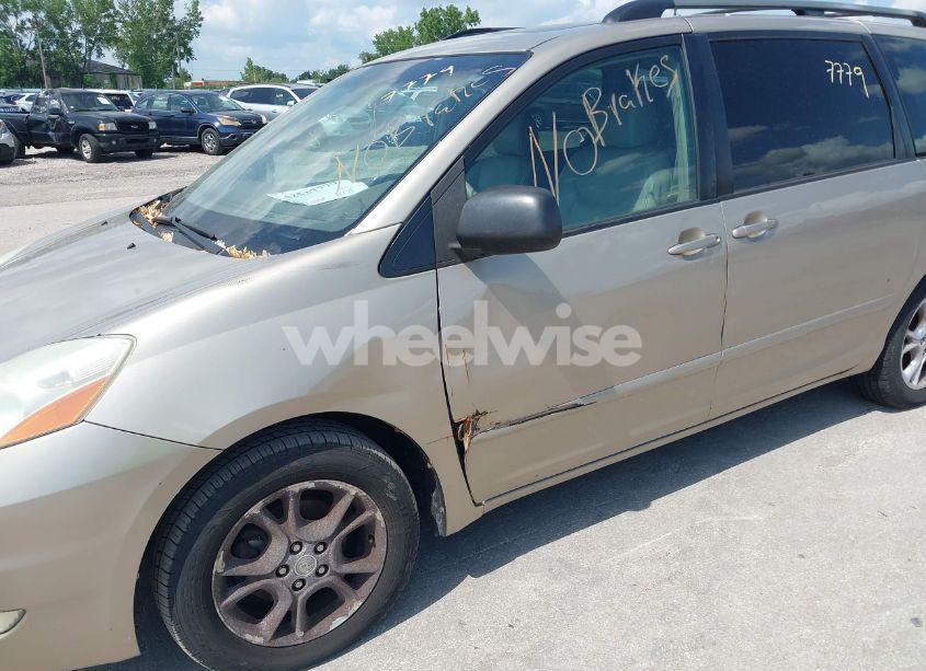 Photo 6 of 2006 Toyota Sienna XLE (VIN 5TDZA22C26S514915)