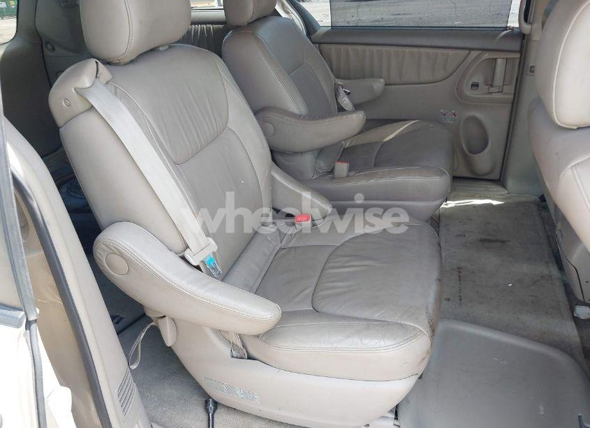Photo 8 of 2006 Toyota Sienna XLE (VIN 5TDZA22C26S514915)
