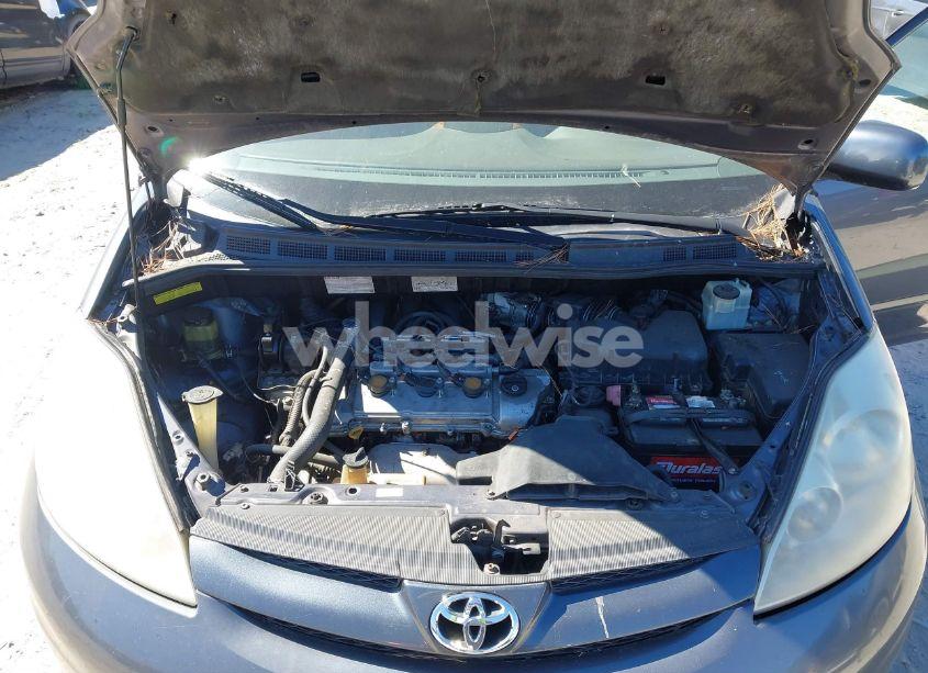 Photo 10 of 2006 Toyota Sienna XLE (VIN 5TDZA22C26S543606)