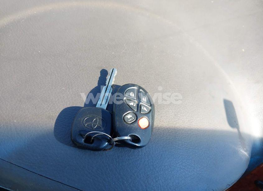 Photo 11 of 2006 Toyota Sienna XLE (VIN 5TDZA22C26S543606)