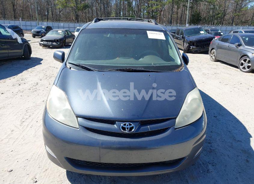 Photo 6 of 2006 Toyota Sienna XLE (VIN 5TDZA22C26S543606)