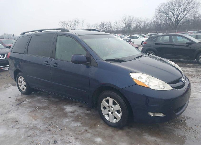 2006 Toyota Sienna XLE (VIN 5TDZA22C26S580770) main photo