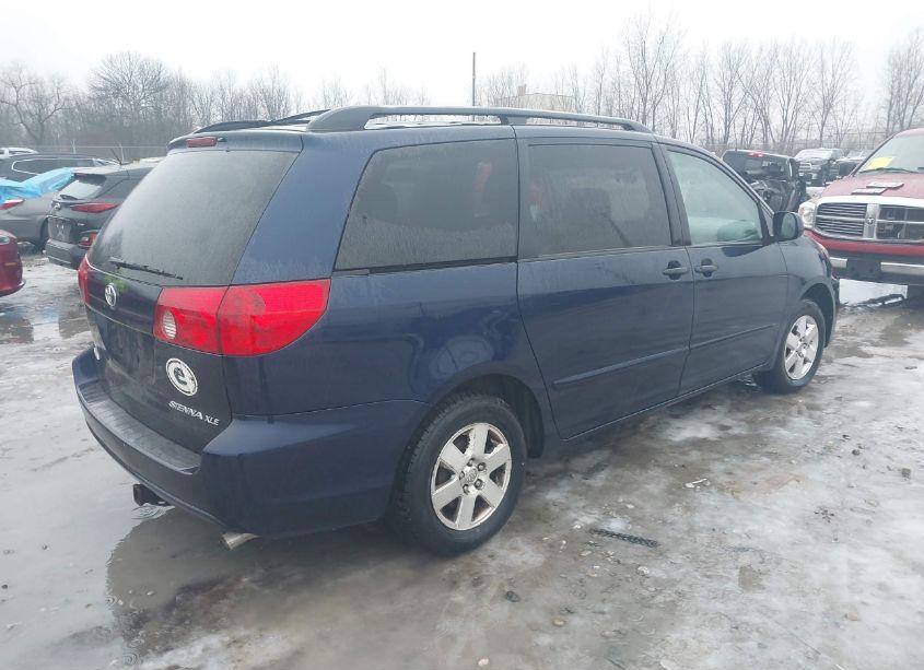 Photo 4 of 2006 Toyota Sienna XLE (VIN 5TDZA22C26S580770)