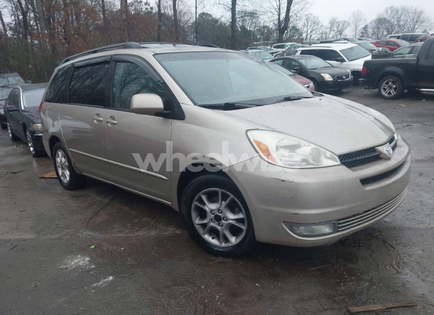 2004 Toyota Sienna XLE (VIN 5TDZA22C34S095499) main photo