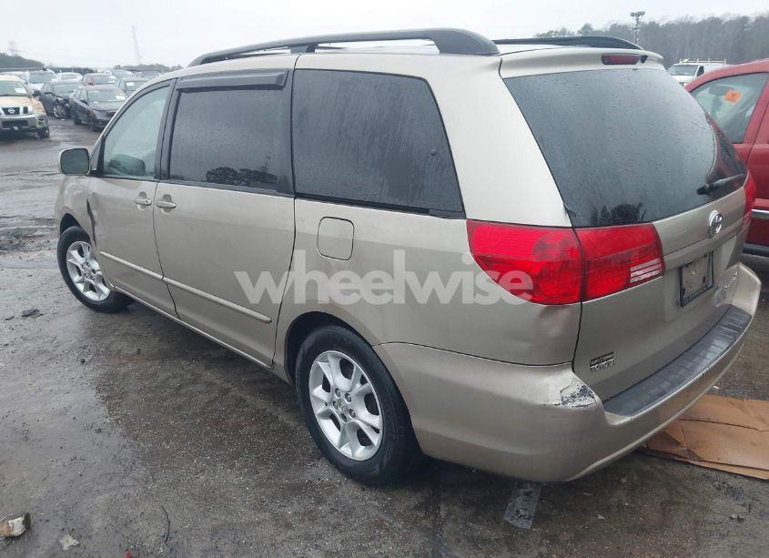 Photo 3 of 2004 Toyota Sienna XLE (VIN 5TDZA22C34S095499)