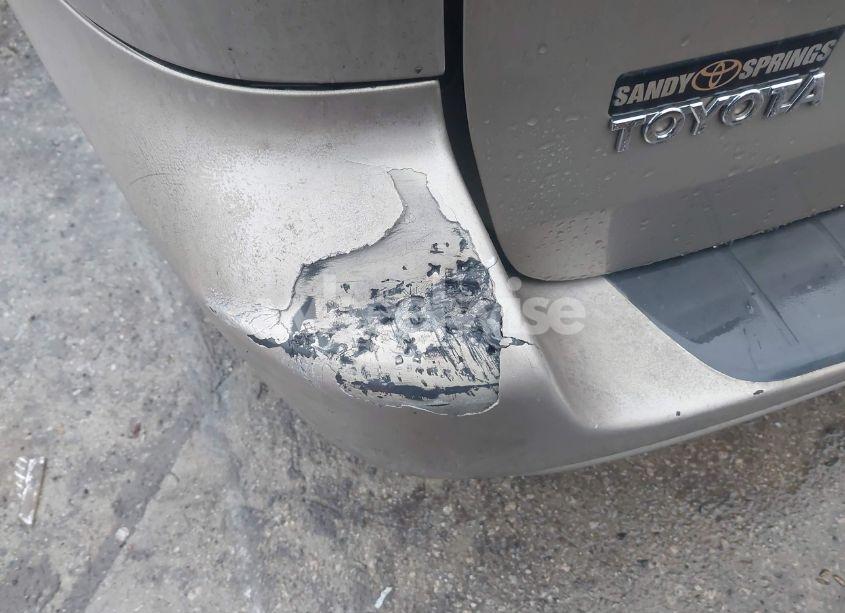 Photo 6 of 2004 Toyota Sienna XLE (VIN 5TDZA22C34S095499)