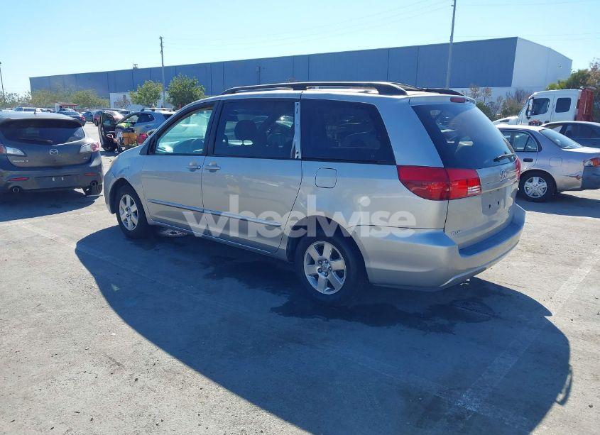 Photo 3 of 2004 Toyota Sienna XLE (VIN 5TDZA22C34S117890)