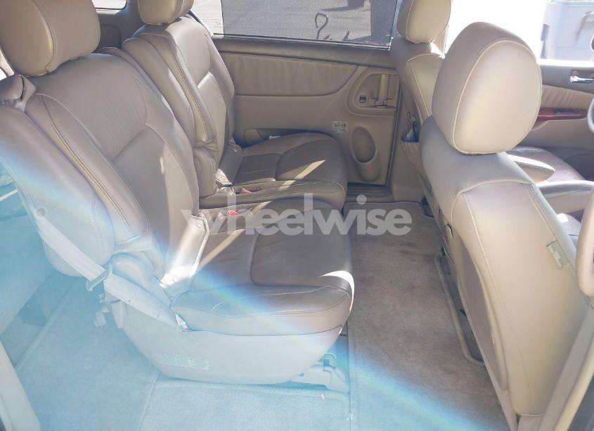 Photo 8 of 2005 Toyota Sienna XLE (VIN 5TDZA22C35S235729)