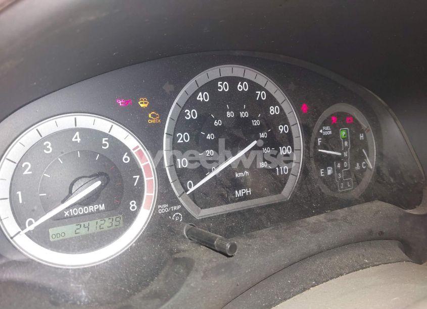 Photo 7 of 2005 Toyota Sienna XLE (VIN 5TDZA22C35S239716)