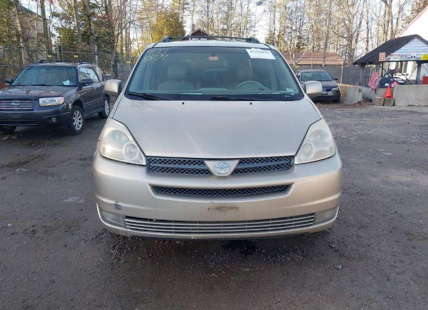 Photo 13 of 2005 Toyota Sienna XLE (VIN 5TDZA22C35S260940)