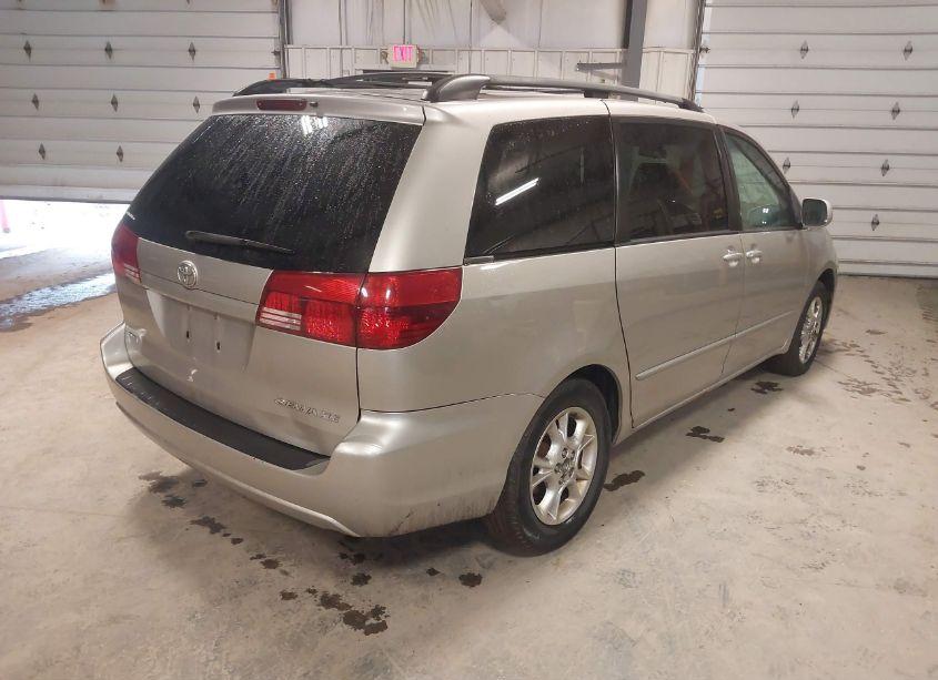 Photo 4 of 2005 Toyota Sienna XLE (VIN 5TDZA22C35S265765)