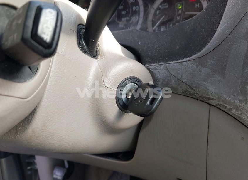 Photo 11 of 2005 Toyota Sienna XLE LIMITED (VIN 5TDZA22C35S304998)
