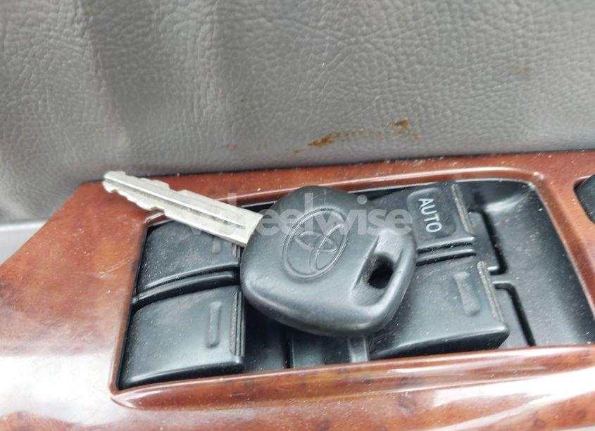 Photo 11 of 2005 Toyota Sienna XLE LIMITED (VIN 5TDZA22C35S311126)