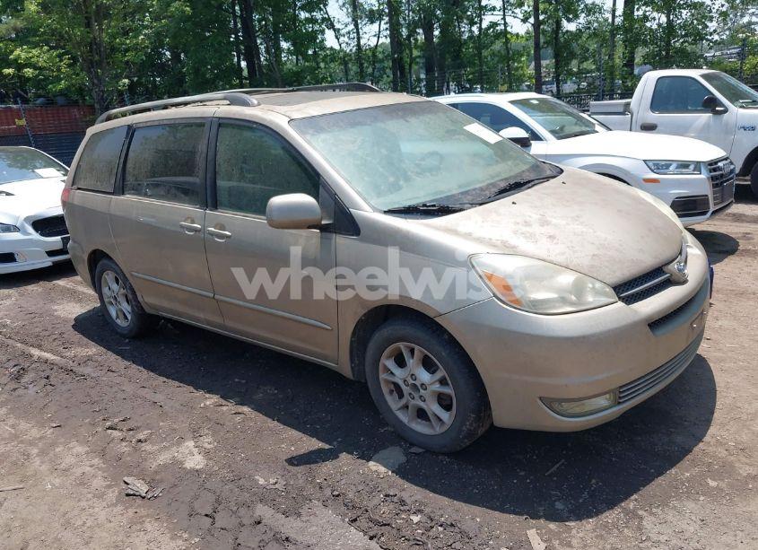 2004 Toyota Sienna XLE (VIN 5TDZA22C44S042780) main photo