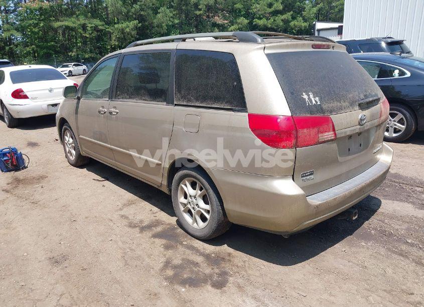 Photo 3 of 2004 Toyota Sienna XLE (VIN 5TDZA22C44S042780)