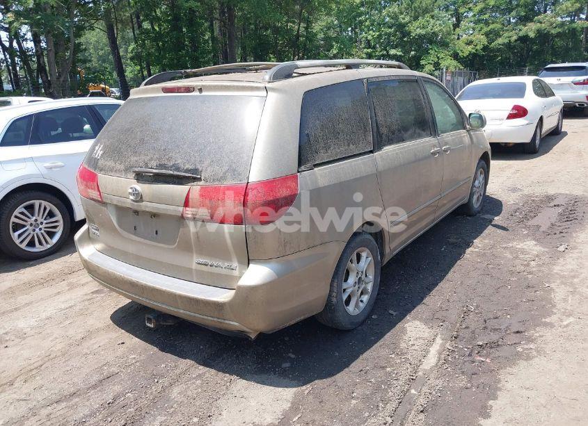 Photo 4 of 2004 Toyota Sienna XLE (VIN 5TDZA22C44S042780)