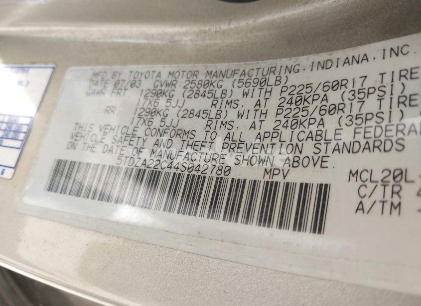 Photo 9 of 2004 Toyota Sienna XLE (VIN 5TDZA22C44S042780)