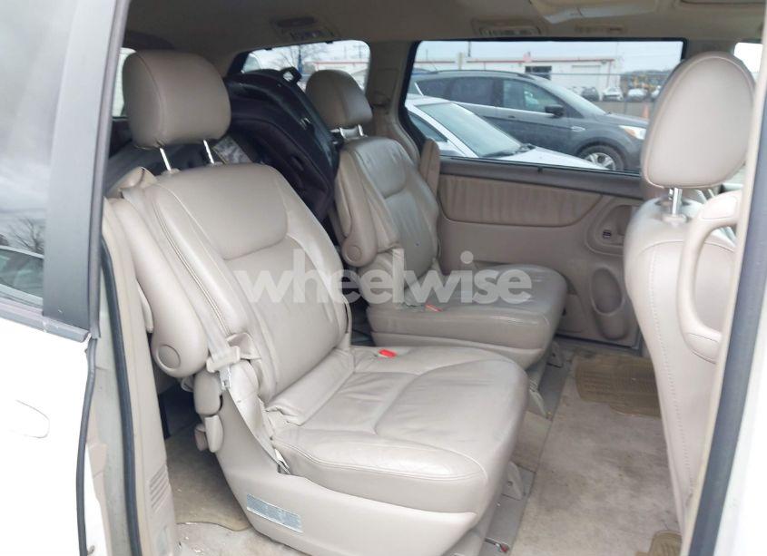 Photo 8 of 2004 Toyota Sienna XLE LIMITED (VIN 5TDZA22C44S057294)