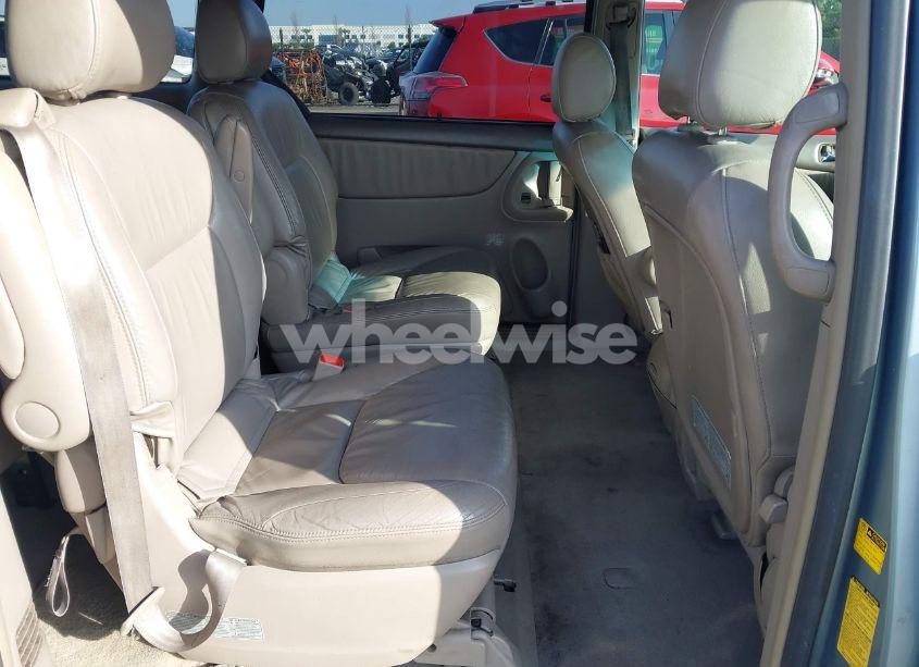 Photo 8 of 2004 Toyota Sienna XLE LIMITED (VIN 5TDZA22C44S199922)