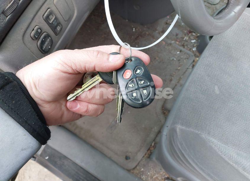 Photo 11 of 2005 Toyota Sienna XLE (VIN 5TDZA22C45S226764)