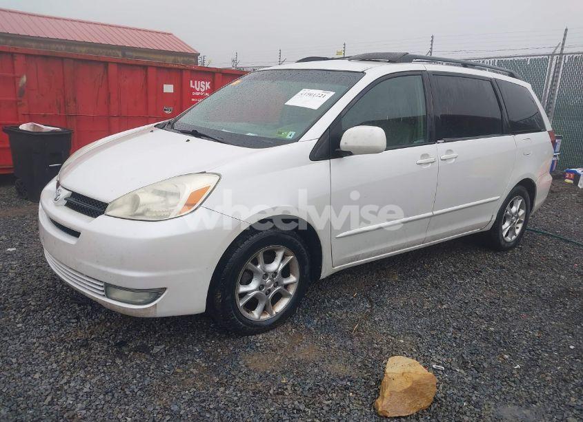 Photo 2 of 2005 Toyota Sienna XLE (VIN 5TDZA22C45S243810)