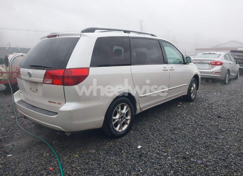 Photo 4 of 2005 Toyota Sienna XLE (VIN 5TDZA22C45S243810)
