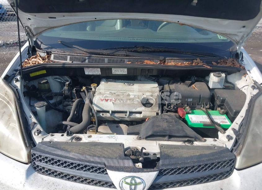 Photo 10 of 2005 Toyota Sienna XLE (VIN 5TDZA22C45S335452)