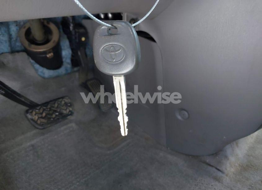 Photo 11 of 2005 Toyota Sienna XLE LIMITED (VIN 5TDZA22C45S362683)