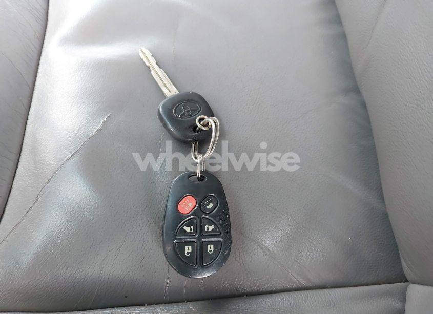 Photo 11 of 2006 Toyota Sienna XLE (VIN 5TDZA22C46S543641)