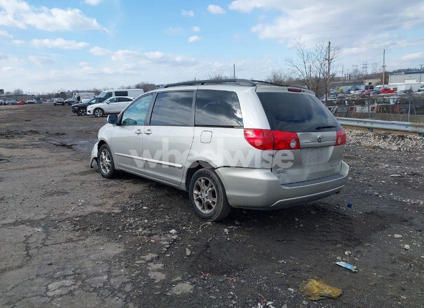 Photo 3 of 2006 Toyota Sienna XLE (VIN 5TDZA22C46S543641)