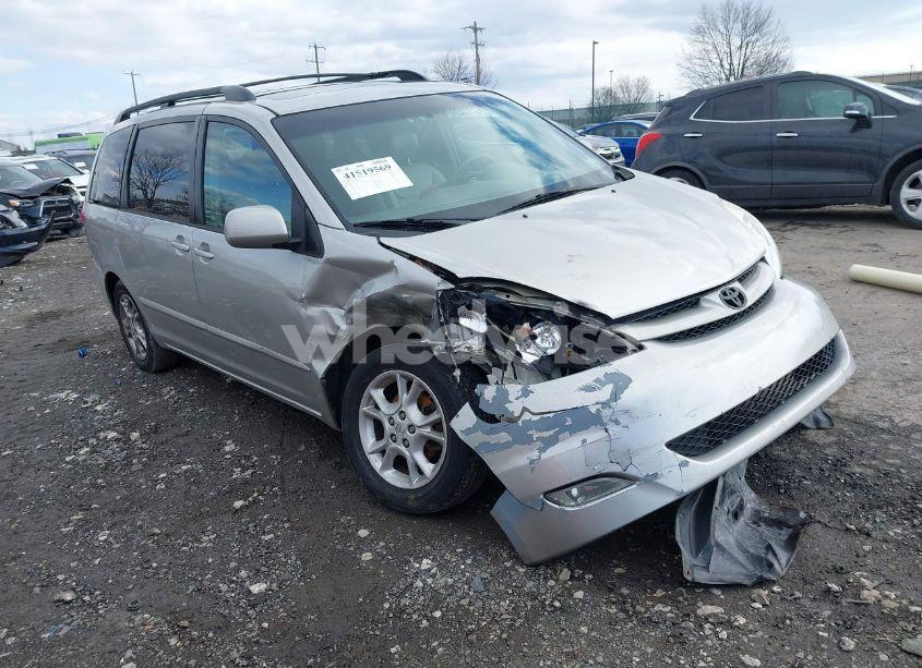 Photo 6 of 2006 Toyota Sienna XLE (VIN 5TDZA22C46S543641)