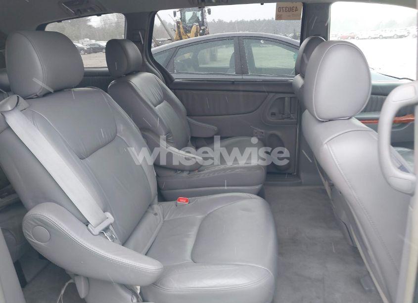 Photo 8 of 2006 Toyota Sienna XLE (VIN 5TDZA22C46S546782)
