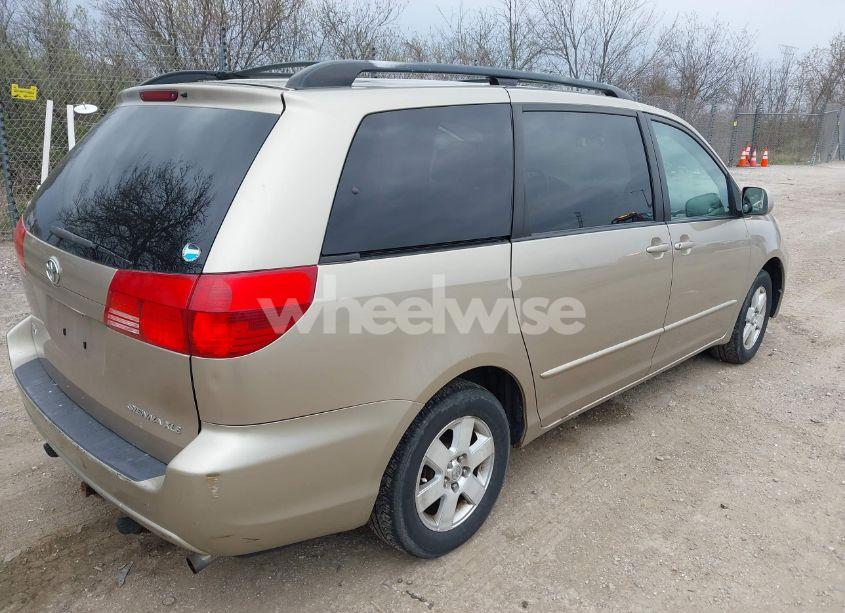 Photo 4 of 2004 Toyota Sienna XLE (VIN 5TDZA22C54S041394)
