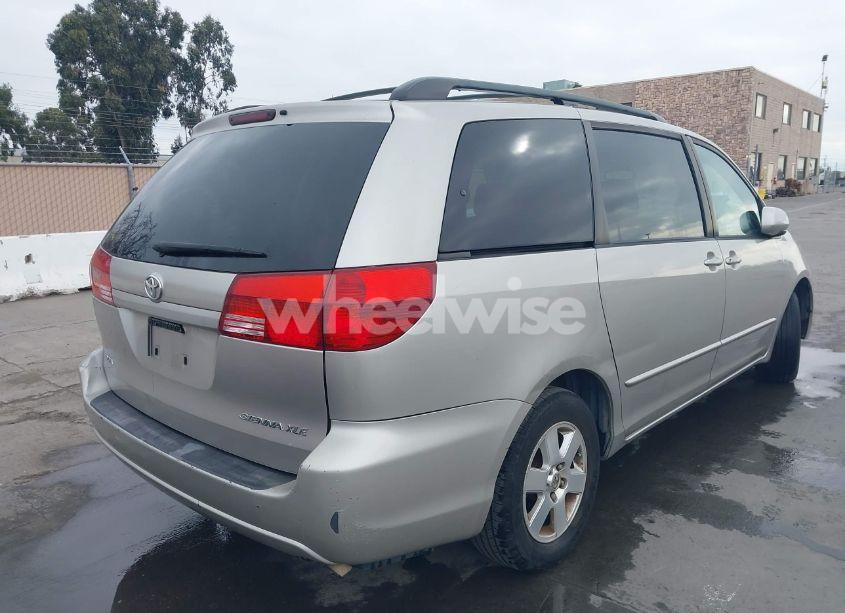 Photo 4 of 2004 Toyota Sienna XLE (VIN 5TDZA22C54S160837)