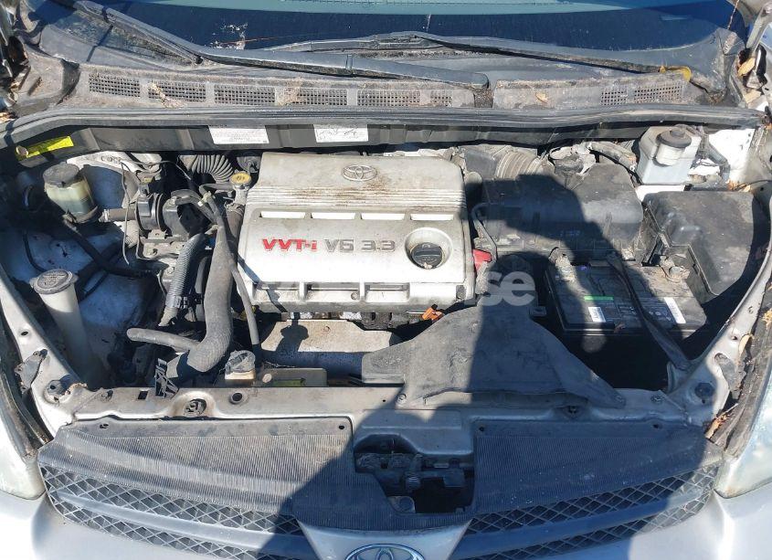 Photo 10 of 2004 Toyota Sienna XLE (VIN 5TDZA22C54S162605)