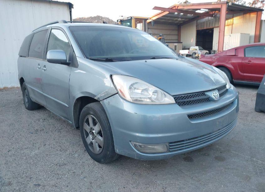 2004 Toyota Sienna XLE (VIN 5TDZA22C54S215884) main photo
