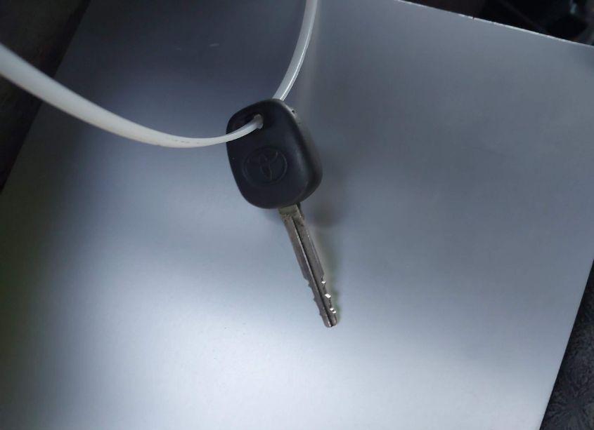 Photo 11 of 2004 Toyota Sienna XLE (VIN 5TDZA22C54S215884)