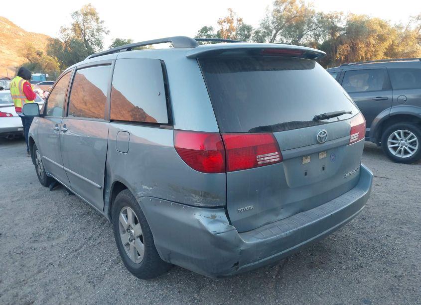 Photo 3 of 2004 Toyota Sienna XLE (VIN 5TDZA22C54S215884)