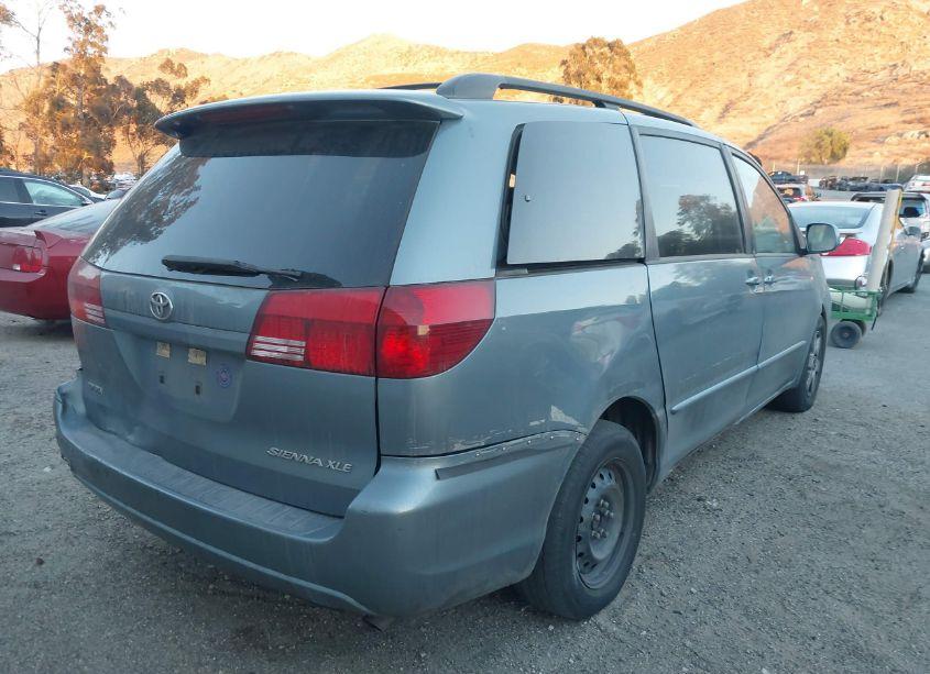 Photo 4 of 2004 Toyota Sienna XLE (VIN 5TDZA22C54S215884)