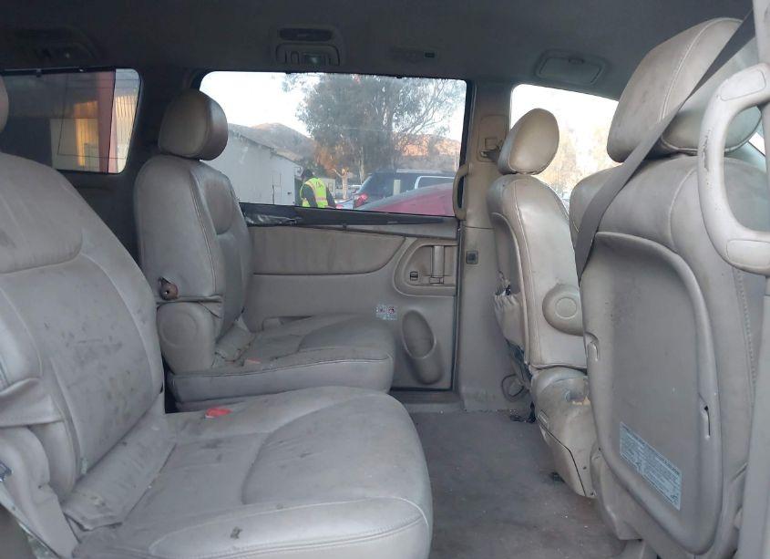 Photo 8 of 2004 Toyota Sienna XLE (VIN 5TDZA22C54S215884)